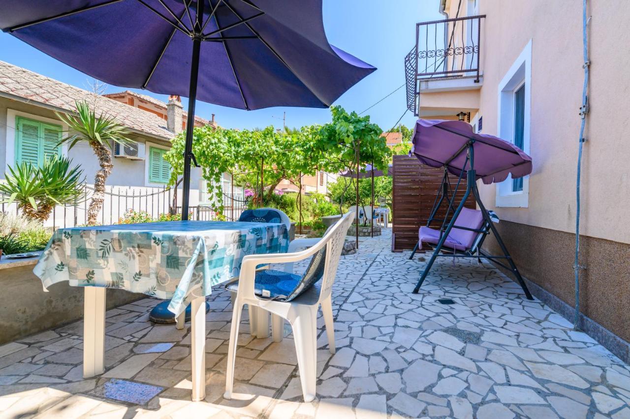 Apartmani Loreta Mali Lošinj Εξωτερικό φωτογραφία
