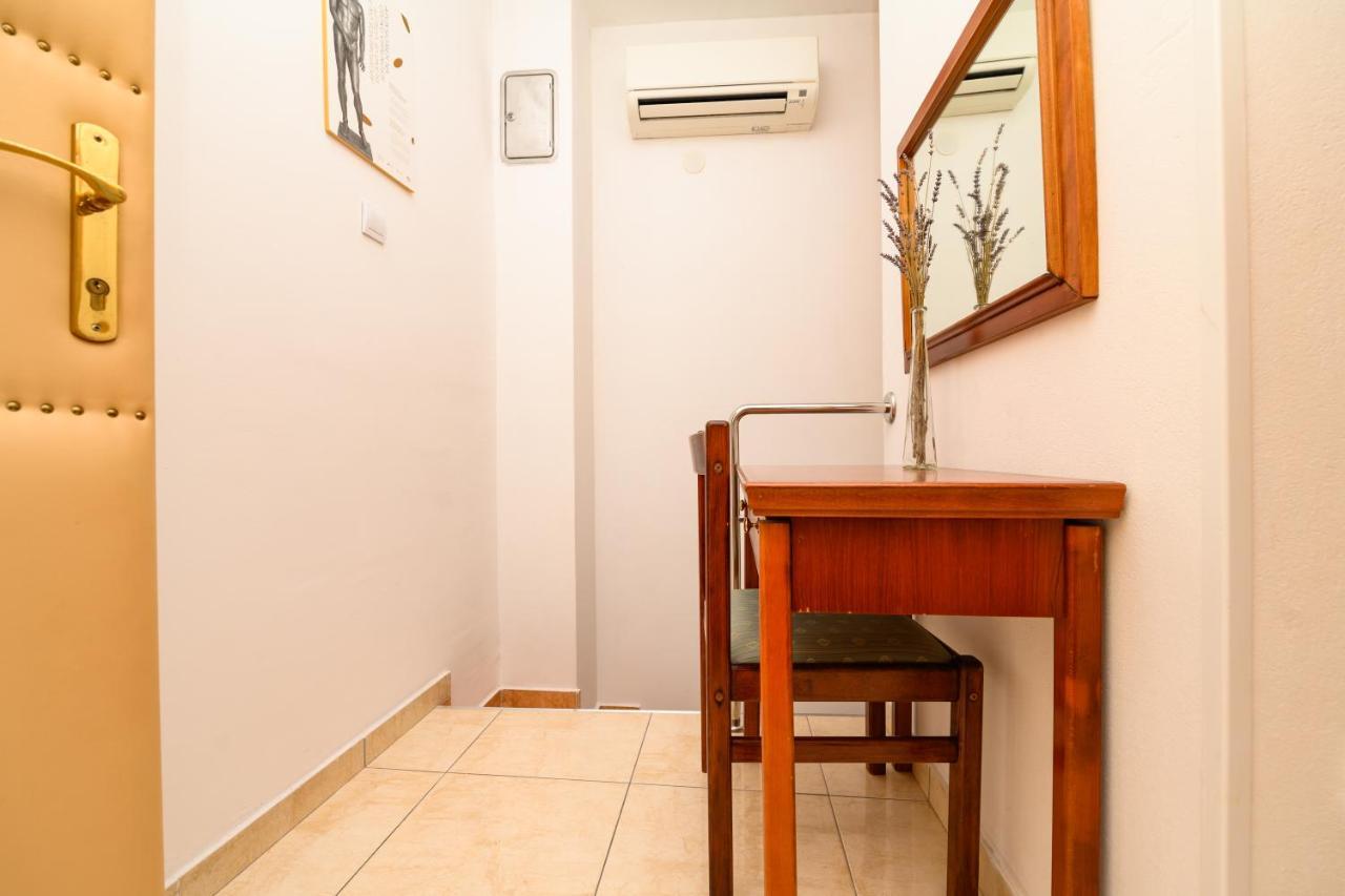 Apartmani Loreta Mali Lošinj Εξωτερικό φωτογραφία