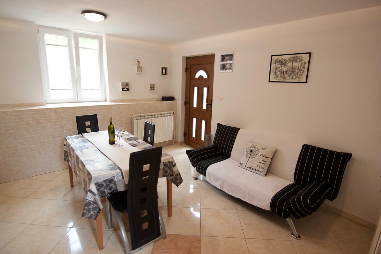 Apartmani Loreta Mali Lošinj Εξωτερικό φωτογραφία