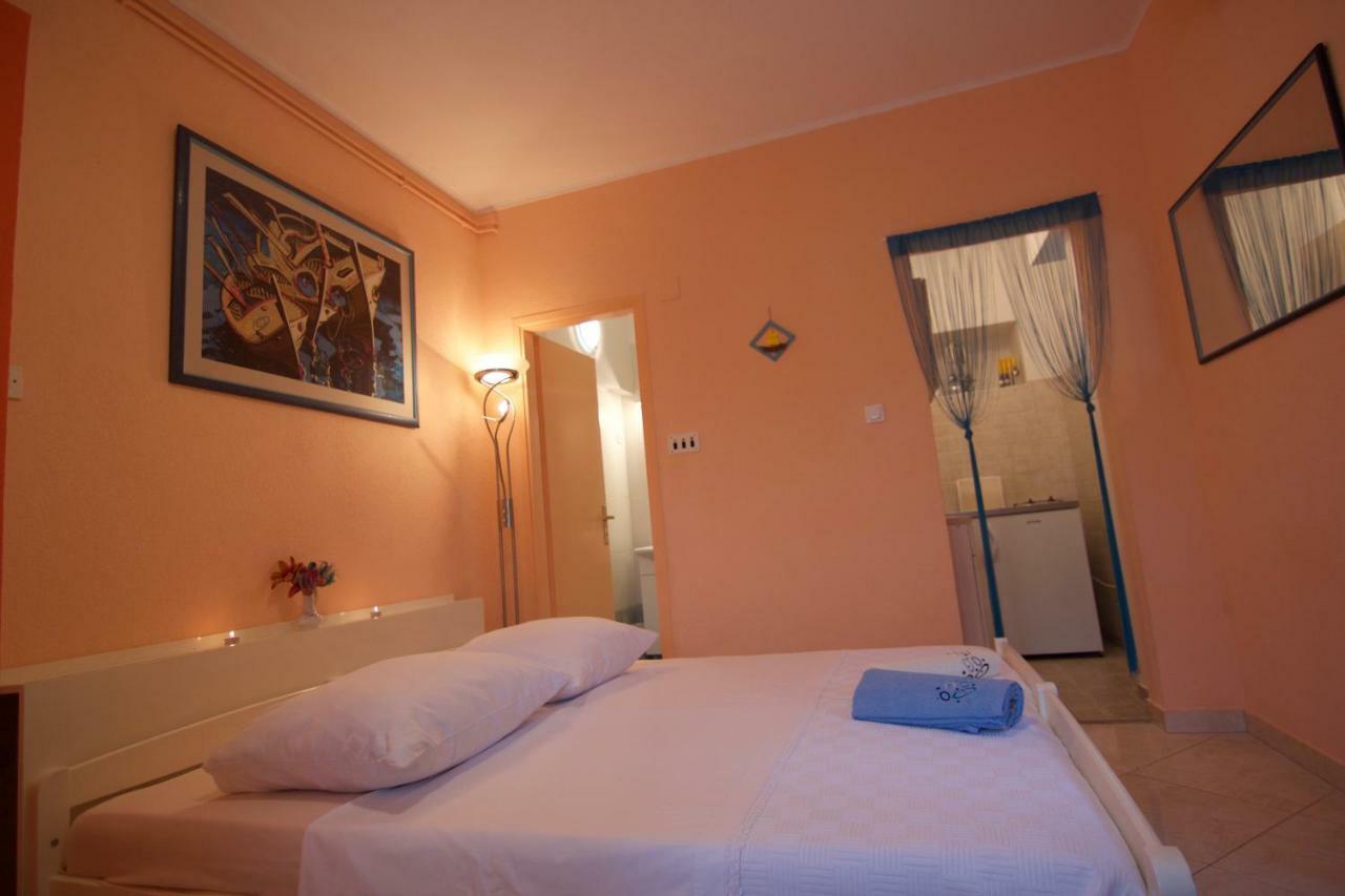 Apartmani Loreta Mali Lošinj Εξωτερικό φωτογραφία